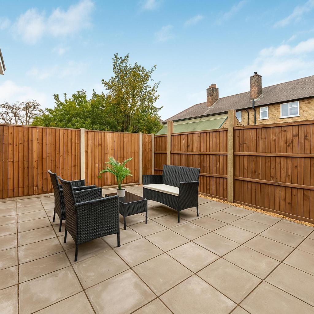 Bright Private Rooms - Peaceful Morden Location London Exteriör bild