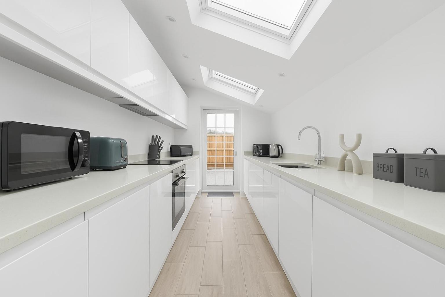 Bright Private Rooms - Peaceful Morden Location London Exteriör bild